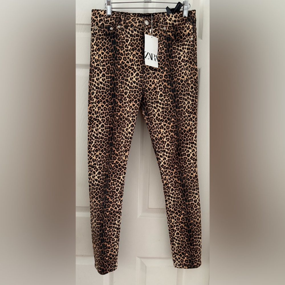 NWT Zara Skinny Jeans!!
